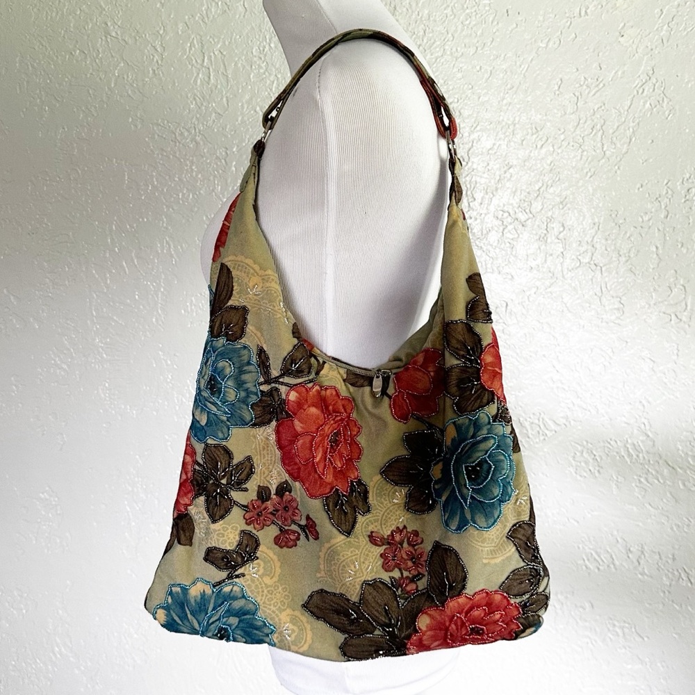 Beaded floral shoulder bag